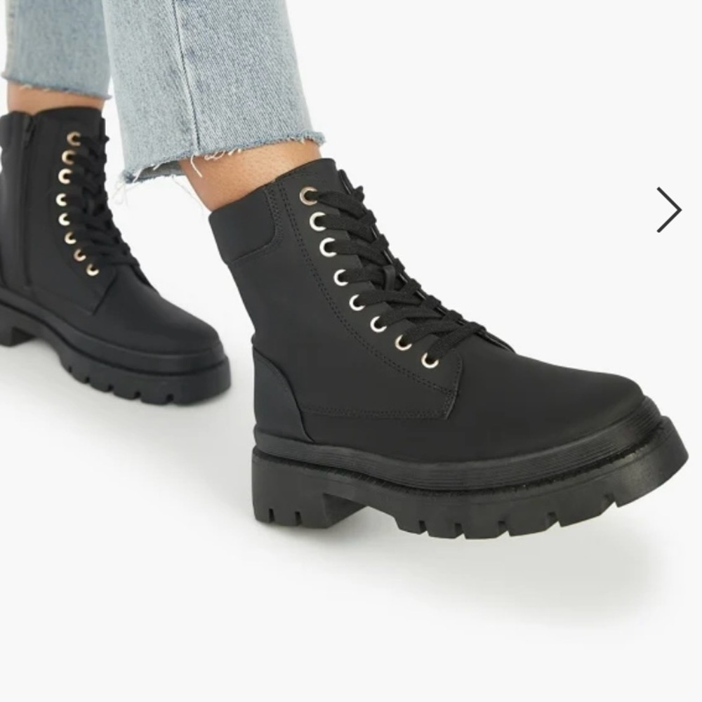 Combat Boots size 9.5 black NEW Justfab Copper metal eyelets
